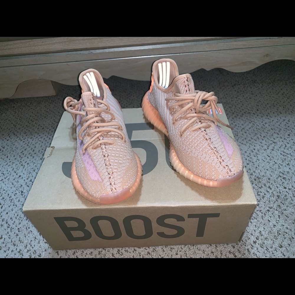 Yeezy 350 V2 Clay